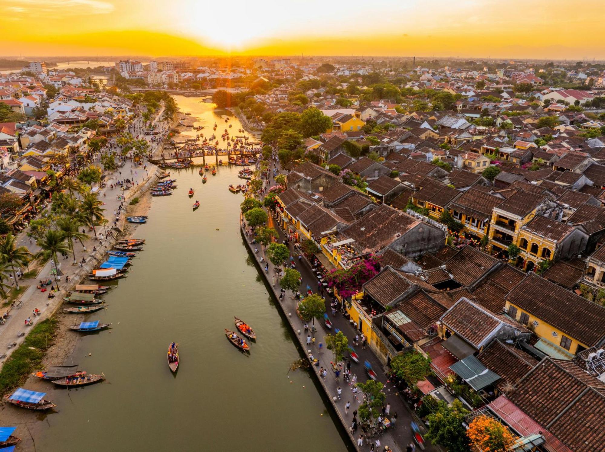 Wyndham Hoi An Royal Beachfront Resort & Villas Exterior foto