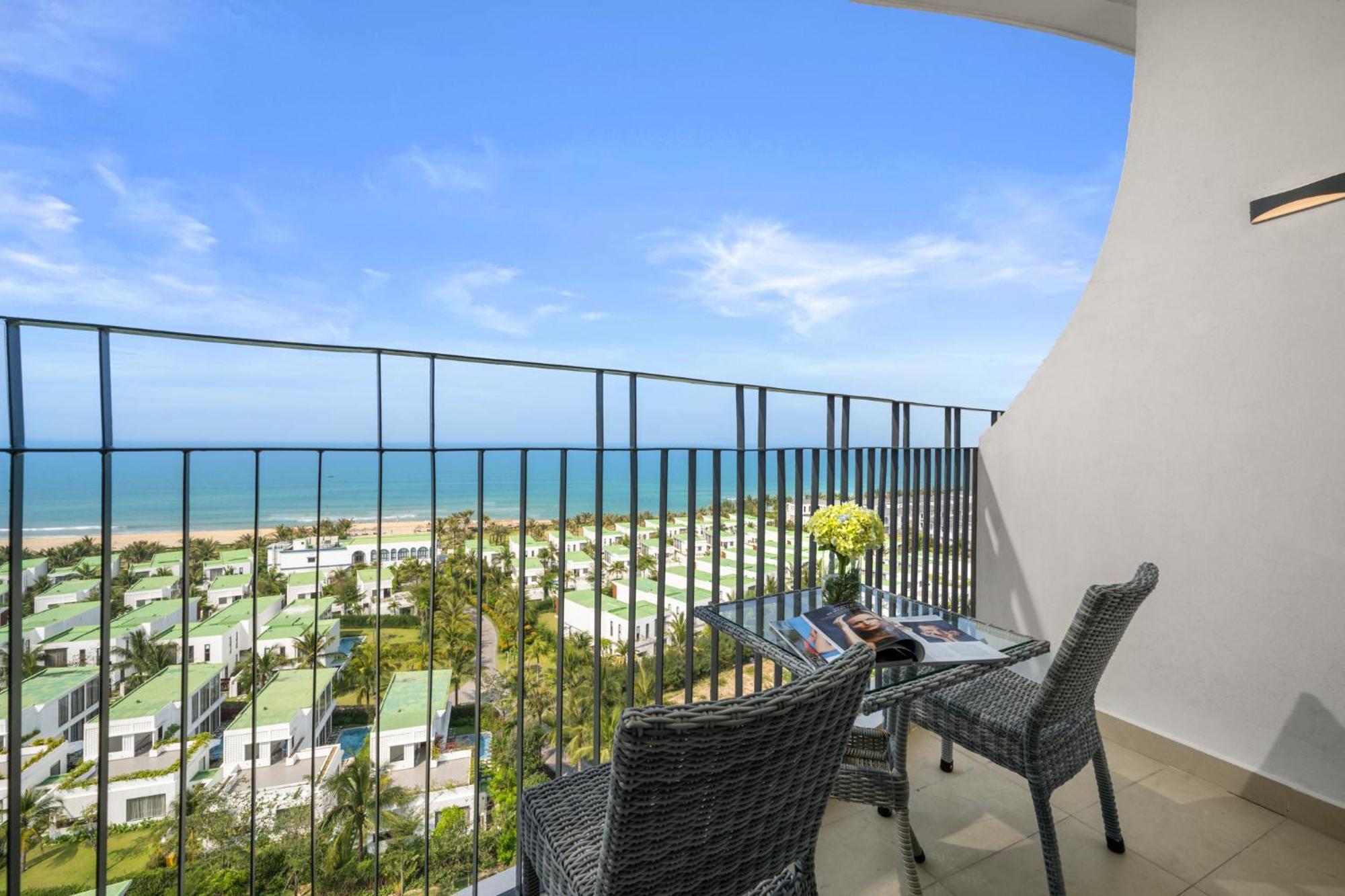 Wyndham Hoi An Royal Beachfront Resort & Villas Exterior foto